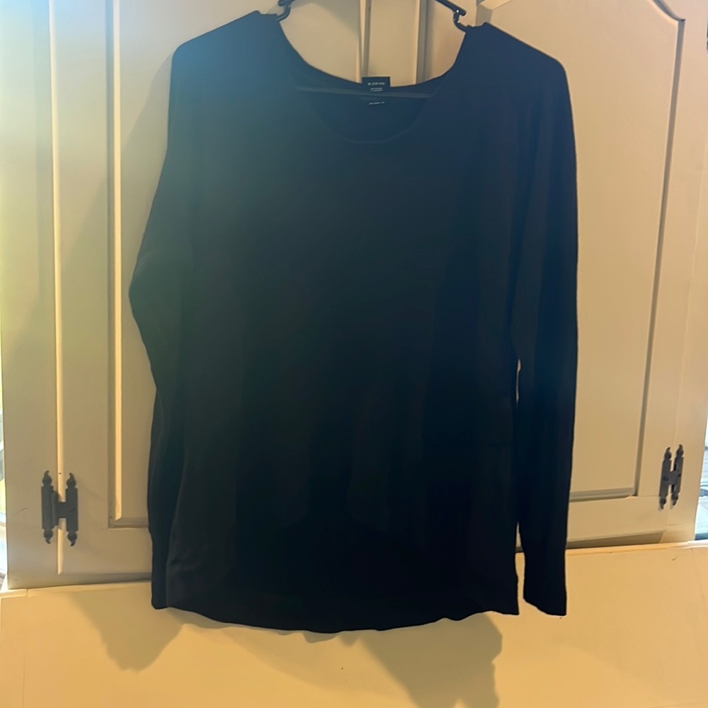 Avia athletic top. Worn several times. Listing #7205